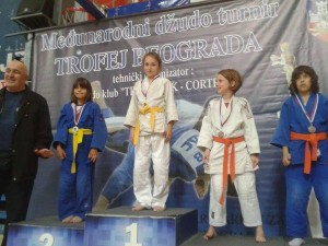 elida-purcaru-aur-trofeul-belgrad-judo-2015
