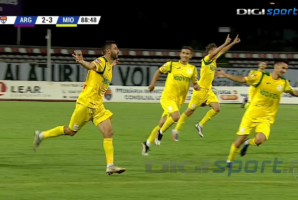 Marian Anghelina a reușit golul victoriei pentru CS Mioveni, în derby-ul județean | Foto: digisport.ro